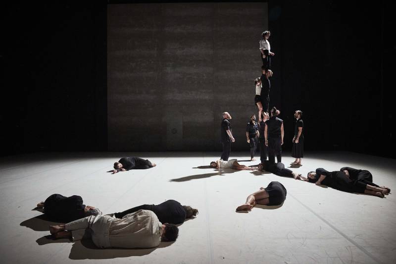 Με το θεαματικό έργο “Möbius” ξεκινά το Διεθνές Φεστιβάλ Χορού Καλαμάτας