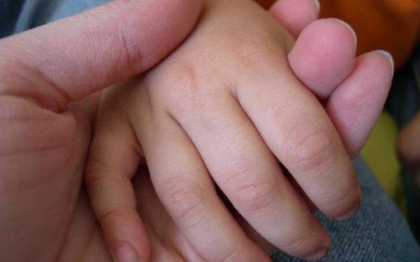 Να μην γίνονται τα παιδιά... μπαλάκι στα νοσοκομεία