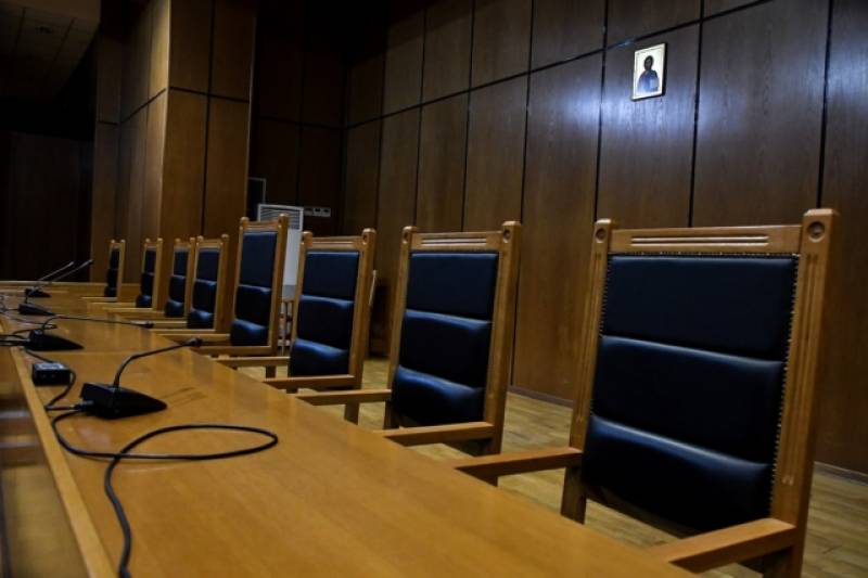 Στη φυλακή γνωστός δικηγόρος για βιασμό ανηλίκων