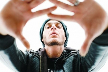 Γιώργος Rous live στο "Μώμος Bar"