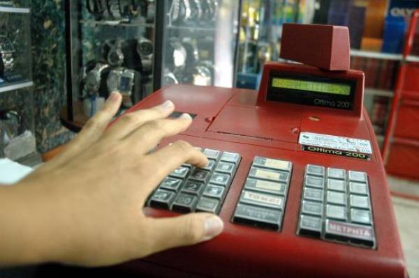 Αδήλωτες ταμειακές μηχανές σε ταβέρνες της Λακωνίας