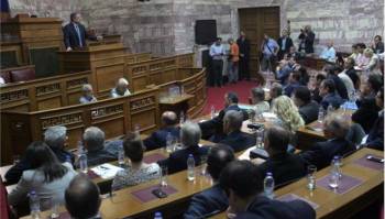 Ξεκίνησαν οι διεργασίες για τη διαδοχή Σαμαρά στη ΝΔ