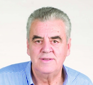 Καταγγελίες Μπρεδήμα: "Πυροτέχνημα οι μειώσεις για τα δημοτικά τέλη"