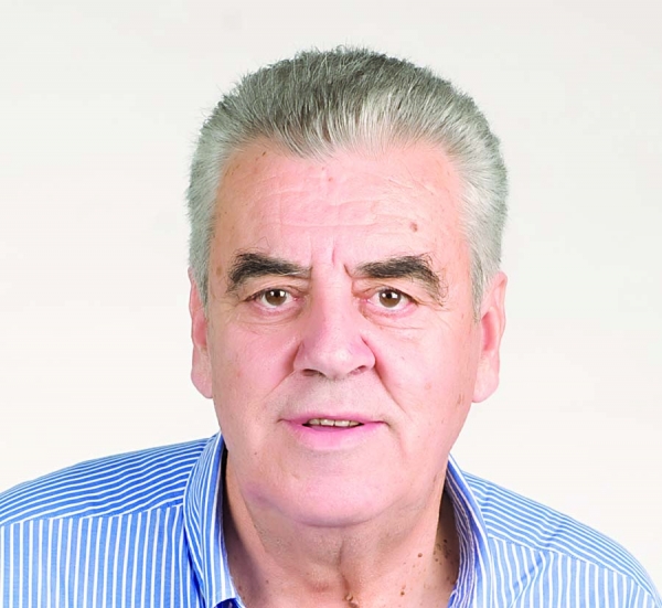 Καταγγελίες Μπρεδήμα: "Πυροτέχνημα οι μειώσεις για τα δημοτικά τέλη"