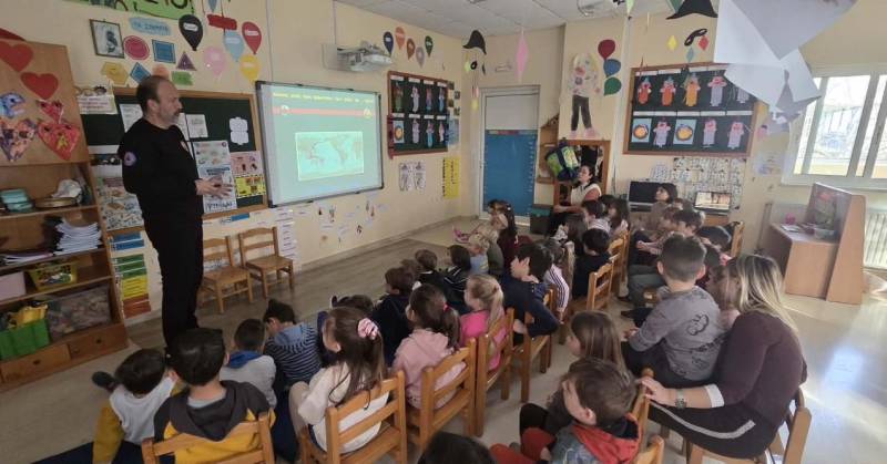 Η ΟΑΚ Μεσσηνίας στα Εκπαιδευτήρια Μπουγά: Εκπαιδευτικό πρόγραμμα για σεισμό και πυρκαγιά