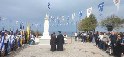 Επιμνημόσυνη δέηση στο ηρώο της Ανω Πόλης Κυπαρισσίας