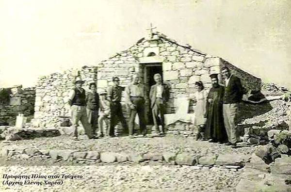 Εργασίες στο εκκλησάκι του Προφήτη Ηλία στον Ταΰγετο