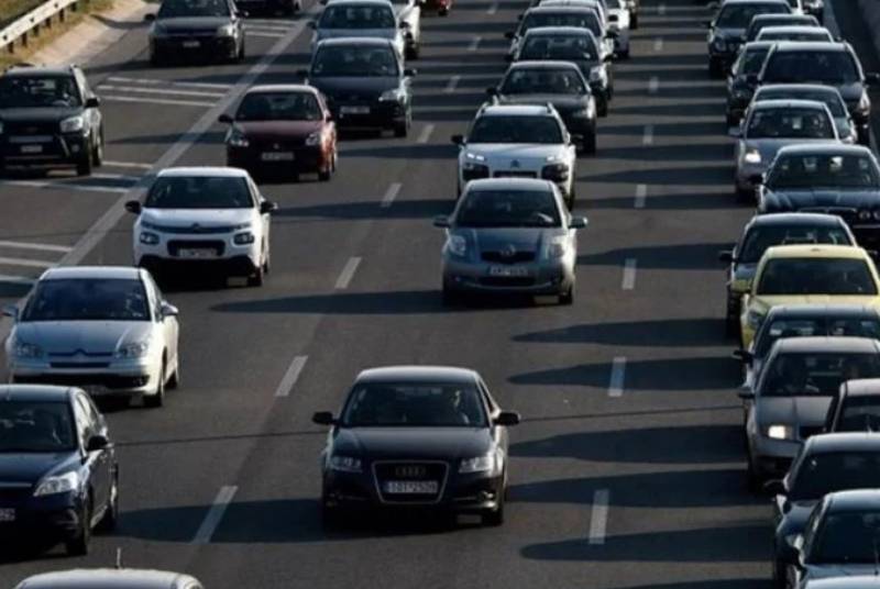 Τέλη κυκλοφορίας με τον μήνα: Σε εξέλιξη η «επιστροφή» των πινακίδων (Βίντεο)