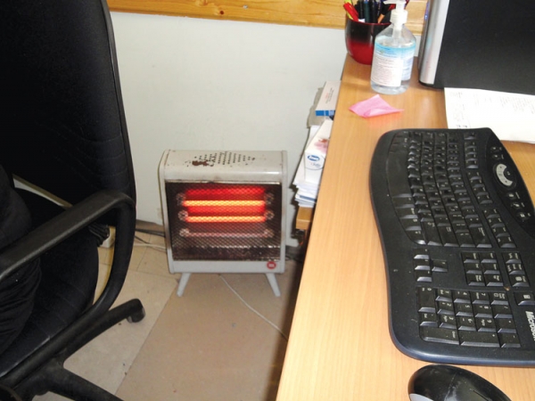 Χωρίς θέρμανση το Διοικητήριο, καθώς το πρατήριο καυσίμων είναι απλήρωτο από τον Αύγουστο