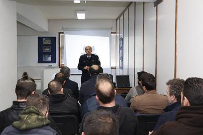 Καλαμάτα: Ενημέρωση τροχαίας στους ντελιβεράδες (βίντεο)