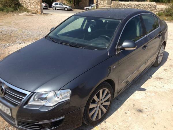 Καταγγέλλει το δήμο για τις λακκούβες