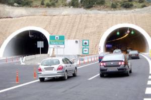 Κλείνει ο κλάδος προς Καλαμάτα της σήραγγας Καλογερικού στον αυτοκινητόδρομο