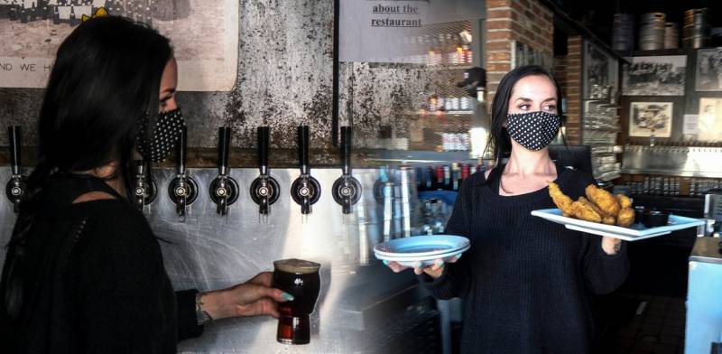 Εστίαση: Με self test ανοίγουν εστιατόρια και καφετέριες μετά το Πάσχα