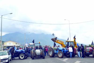 Δυναμικό μπλόκο στο Καλό Νερό