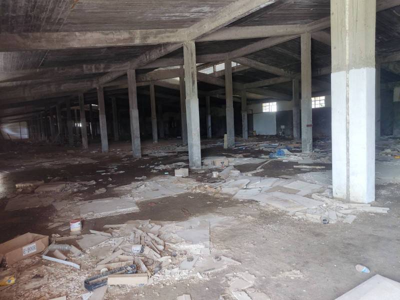Παρατημένες οι αποθήκες της πρώην Αγροτικής Τράπεζας στο Ασπρόχωμα: Εγκατάλειψη και υποβάθμιση...