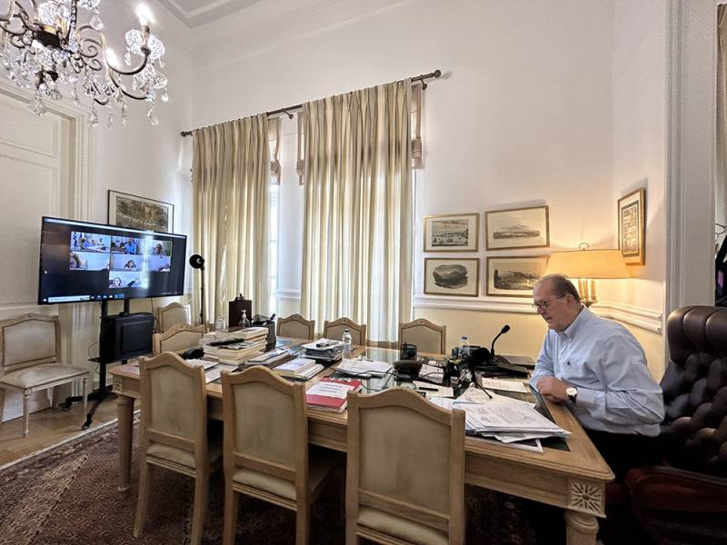 Σύσκεψη στην Περιφέρεια για περονόσπορο αμπελιών