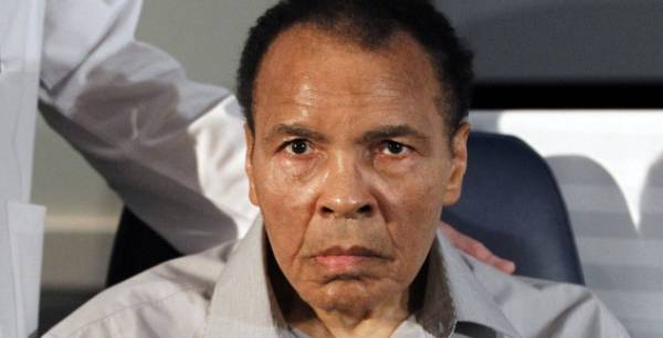 Παγκόσμια συγκίνηση για το θάνατο του Μοχάμεντ Αλι