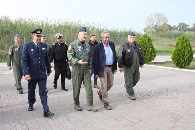 O αναπληρωτής υπουργός Εθνικής Αμυνας Παναγιώτης Ρήγας στην 120 ΠΕΑ (φωτογραφίες)