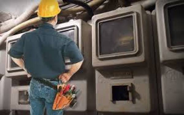 Τσιγγάνοι έστειλαν στο νοσοκομείο υπάλληλο της ΔΕΗ