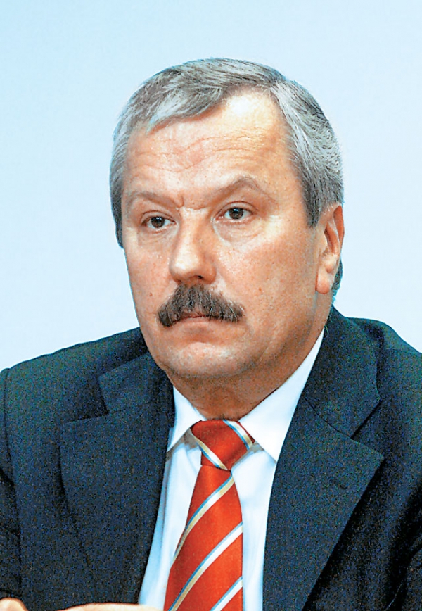 Απάντηση Κουσελά σε Νίκα για τους "μπαρμπάδες"