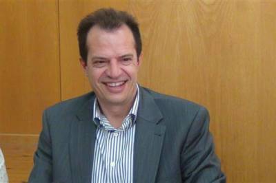 Εργα στην Κορινθία ανακοίνωσε ο Δέδες