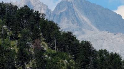 Εντοπίστηκε χωρίς τις αισθήσεις του ο 74χρονος ορειβάτης στο Βελούχι - Σε εξέλιξη η ανάσυρση και μεταφορά του