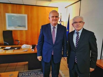 Λαμπρόπουλος σε Λυκουρέντζο για χαλάζι και σύκα