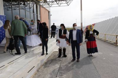 Φωτογραφίες σε ένα παρακμιακό σκηνικό