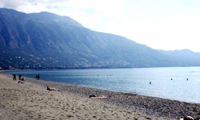 Εξαιρετικά τα νερά για κολύμβηση στην Καλαμάτα