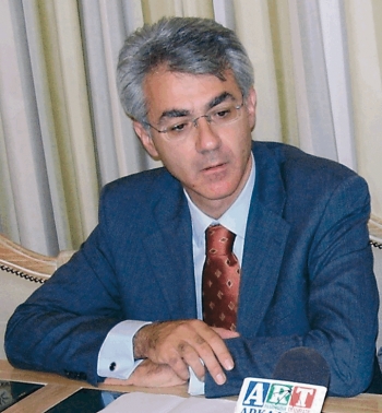 Πανηγυρίζει το επιτελείο Σμυρνιώτη στην Τρίπολη