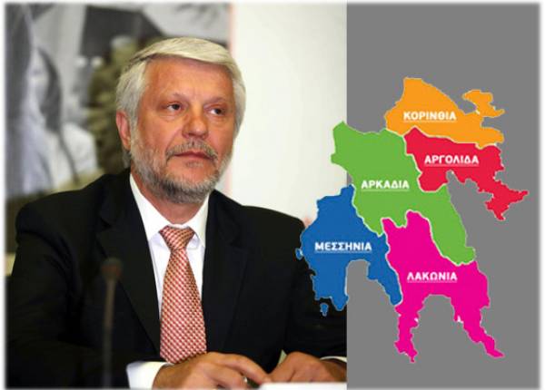 Σε 2 κομμάτια κόπηκε η "Νέα Πελοπόννησος"