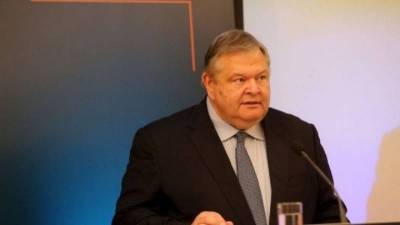 Καλαμάτα: Παρακολουθήστε ζωντανά την παρουσίαση του νέου βιβλίου του Ευ. Βενιζέλου «Η Δημοκρατία μεταξύ Συγκυρίας και Ιστορίας»