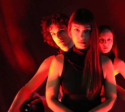 Χορευτική Παράσταση Σύγχρονου Χορού: The Creatures Conversations-Witches, από την ομάδα χορού Kaviria Dance co