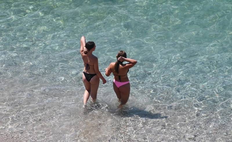 Καιρός: Καλοκαιρινή εβδομάδα με ήλιο, δροσερά μελτέμια και κανονικές θερμοκρασίες (Βίντεο)