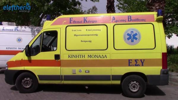 Δύο ασθενοφόρα στο Νοσοκομείο Κυπαρισσίας
