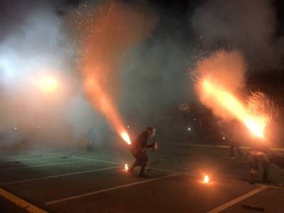 Το “ζεϊμπέκικο της φωτιάς” σε Καλαμάτα, Μεσσήνη και Εύα