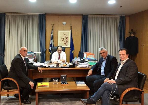 Να πιέσουν για την παρουσίαση της μελέτης