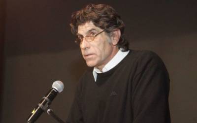 Μπέζος: &quot;Δεν θα μιλήσω με αγράμματους, δεν θα μπω σε τέτοιες περιπέτειες&quot; (Βίντεο)