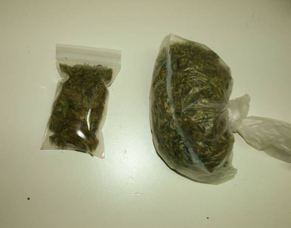 Συνελήφθησαν 3 άτομα για ναρκωτικά