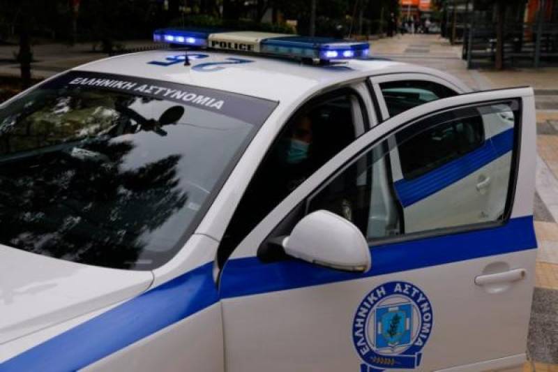 Εύβοια: Ξυλοκόπησε άγρια τη σύντροφό του - Πήγε με 40 άτομα στο καφέ που εργάζεται η κοπέλα
