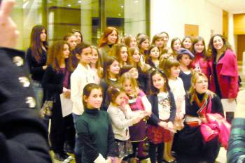 Μαθήτριες της "Φάρις" απόλαυσαν τη Συλβί Γκιγιέμ