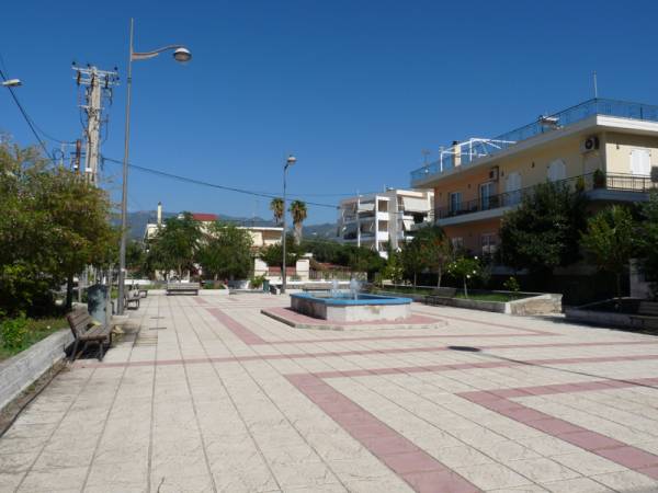 Πλατεία Νικηταρά: Οι γείτονες την κρατούν καθαρή και φροντισμένη