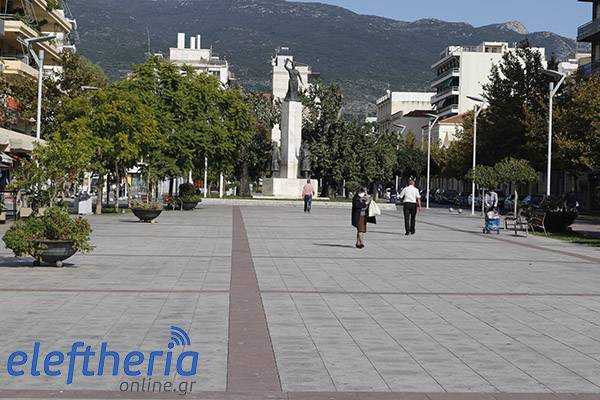 Στην κόψη του ξυραφιού