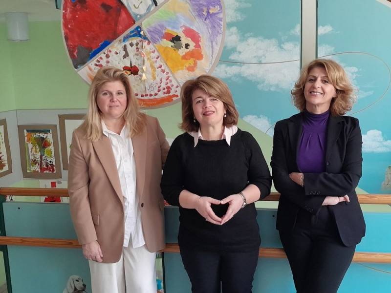 Η αναδοχή εναλλακτικός τρόπος υποστήριξης της οικογένειας (βίντεο)