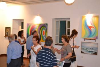 Δημιουργήματα 40 ετών στο Λαογραφικό Κυπαρισσίας από την Πέρσα Παρίσσου (φωτογραφίες)