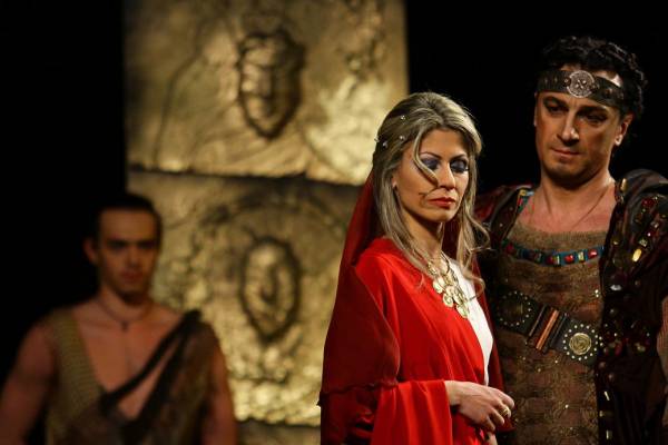 "Αντιγόνη" στα ελληνικά και στα ρώσικα απόψε στην Καλαμάτα