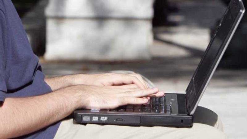 Μαθήτριες και μαθητές από όλη την Ελλάδα διαγωνίζονται στη Γλωσσολογία