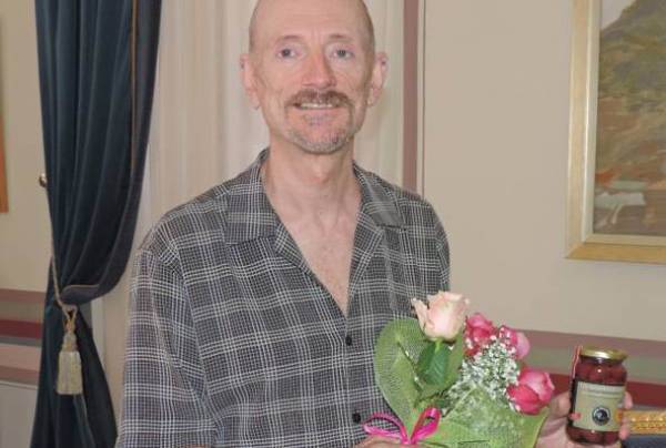 Αμερικανός λάτρης της ελιάς Καλαμών