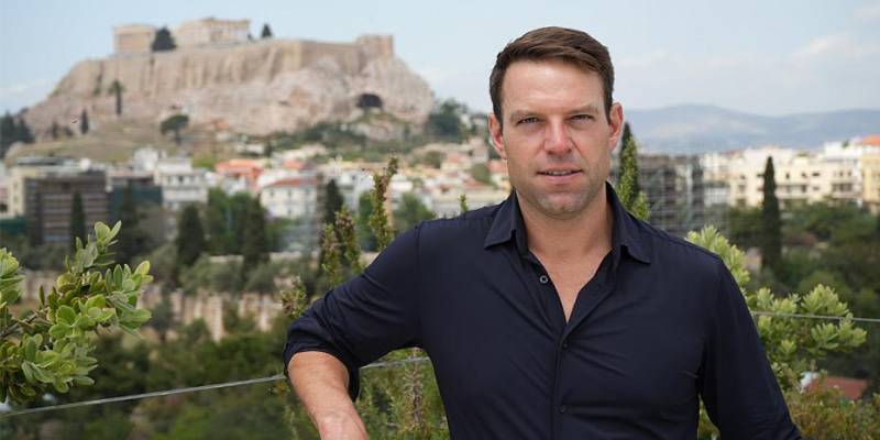 Την υποψηφιότητά του για την προεδρία του ΣΥΡΙΖΑ-ΠΣ ανακοίνωσε ο Στ. Κασσελάκης