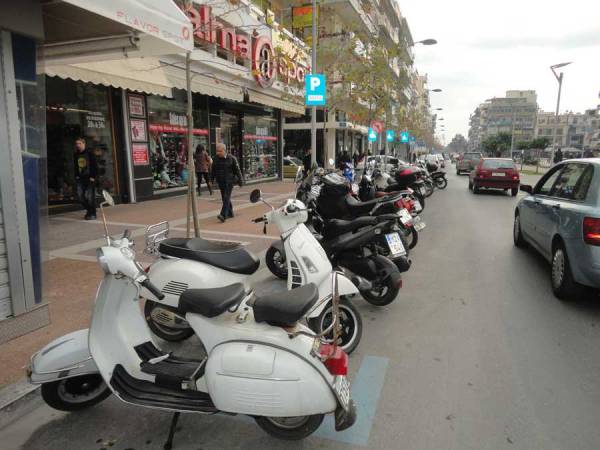 Πάρκινγκ για 53 μηχανές στο κέντρο της Καλαμάτας